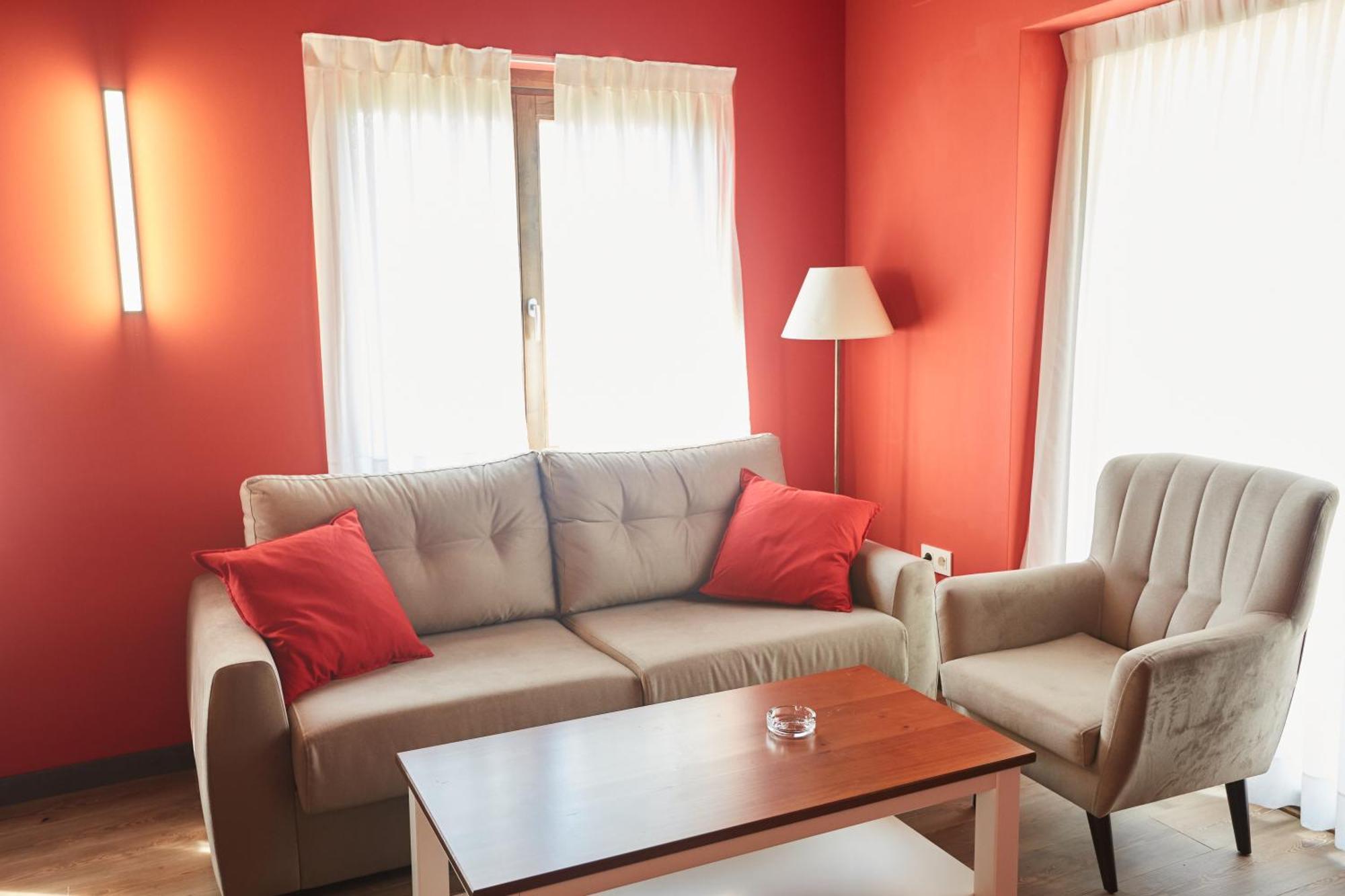 Apartamentos Rurales Casa La Piedra Collía 外观 照片