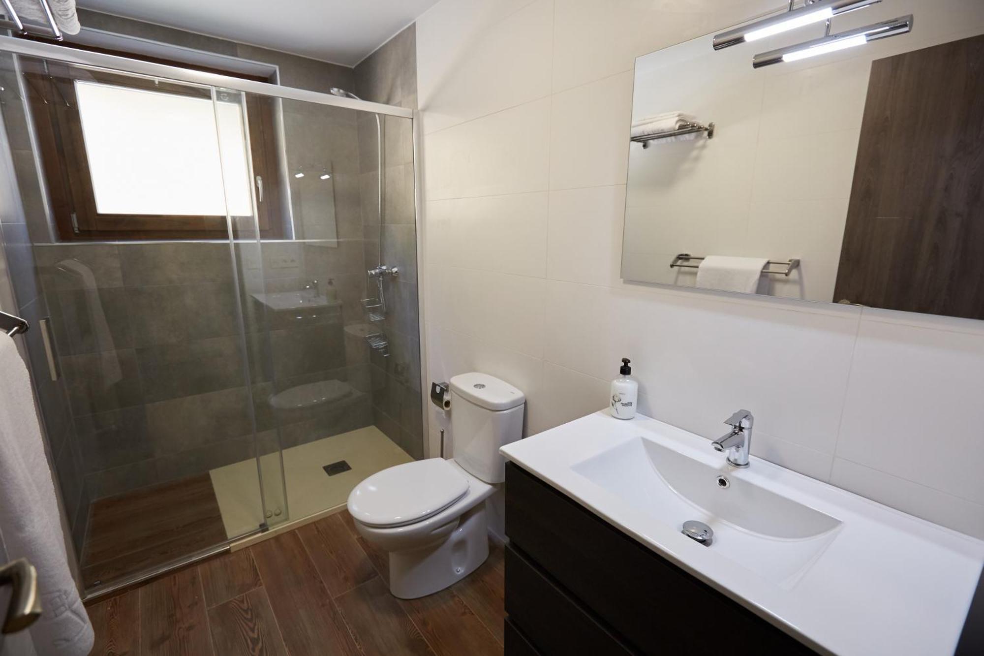 Apartamentos Rurales Casa La Piedra Collía 外观 照片