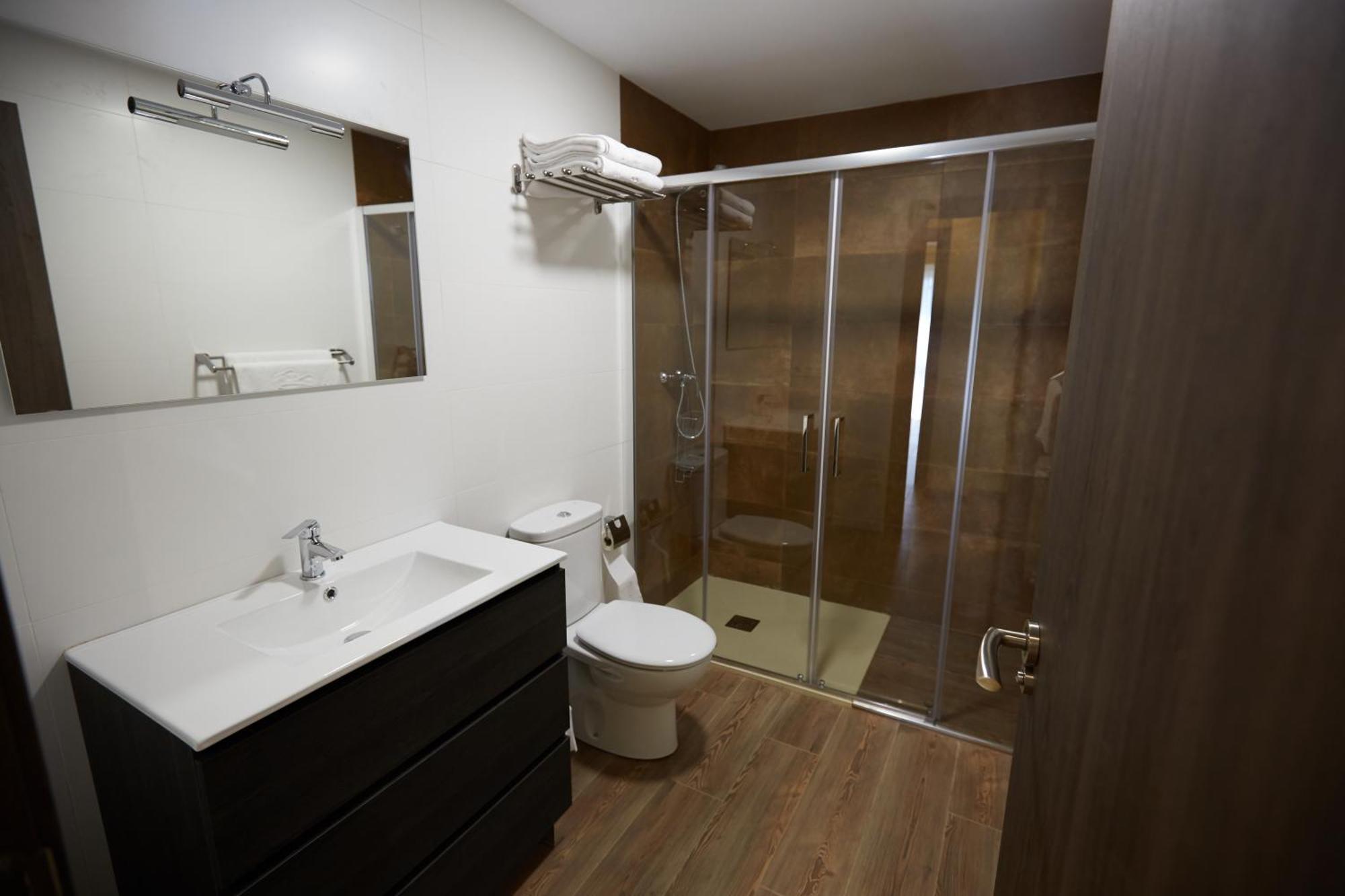 Apartamentos Rurales Casa La Piedra Collía 外观 照片